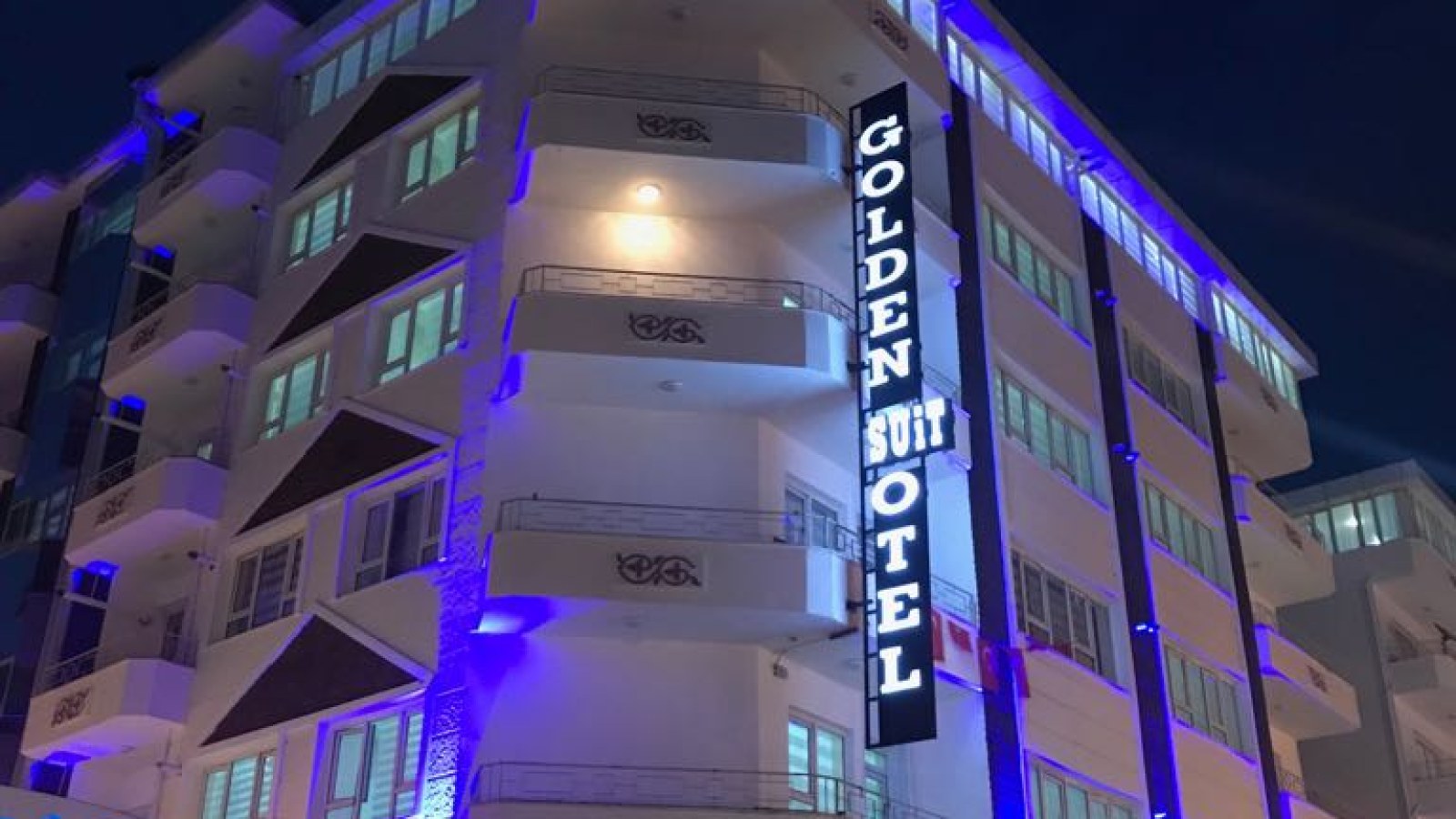 Golden Suit Otel