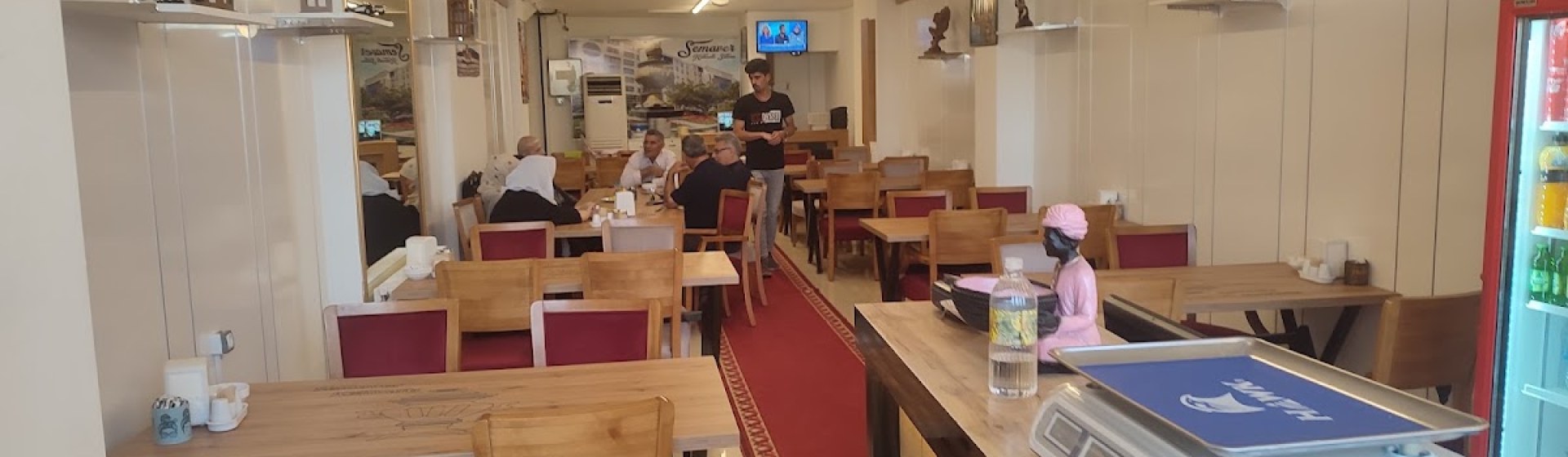 Semaver kahvaltı salonu