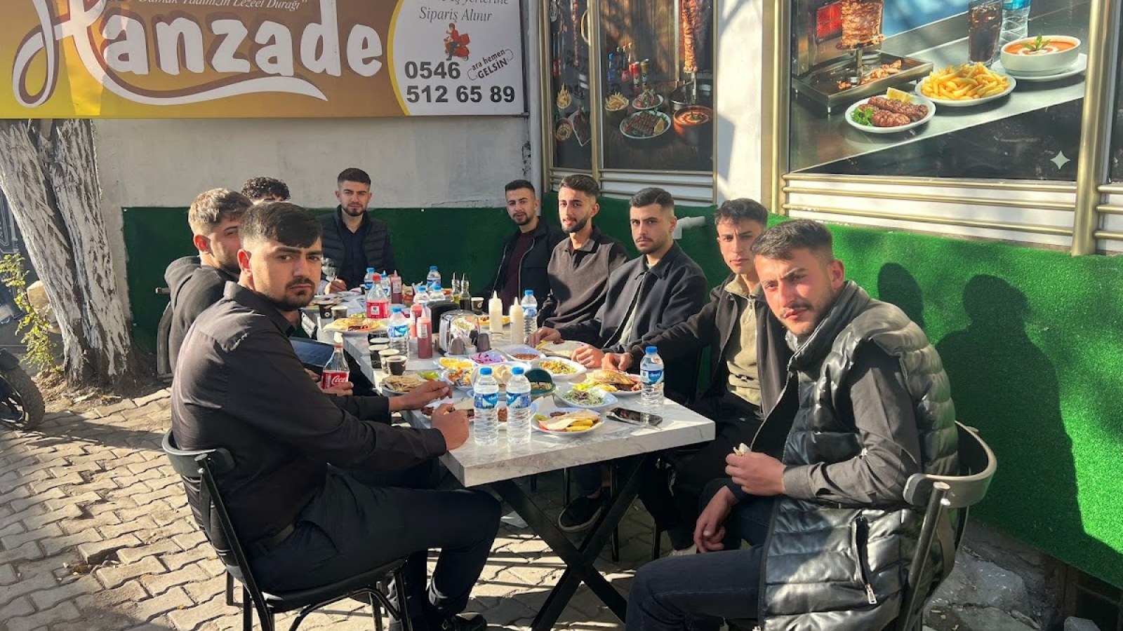 Öz Hanzade Erciş Restaurant