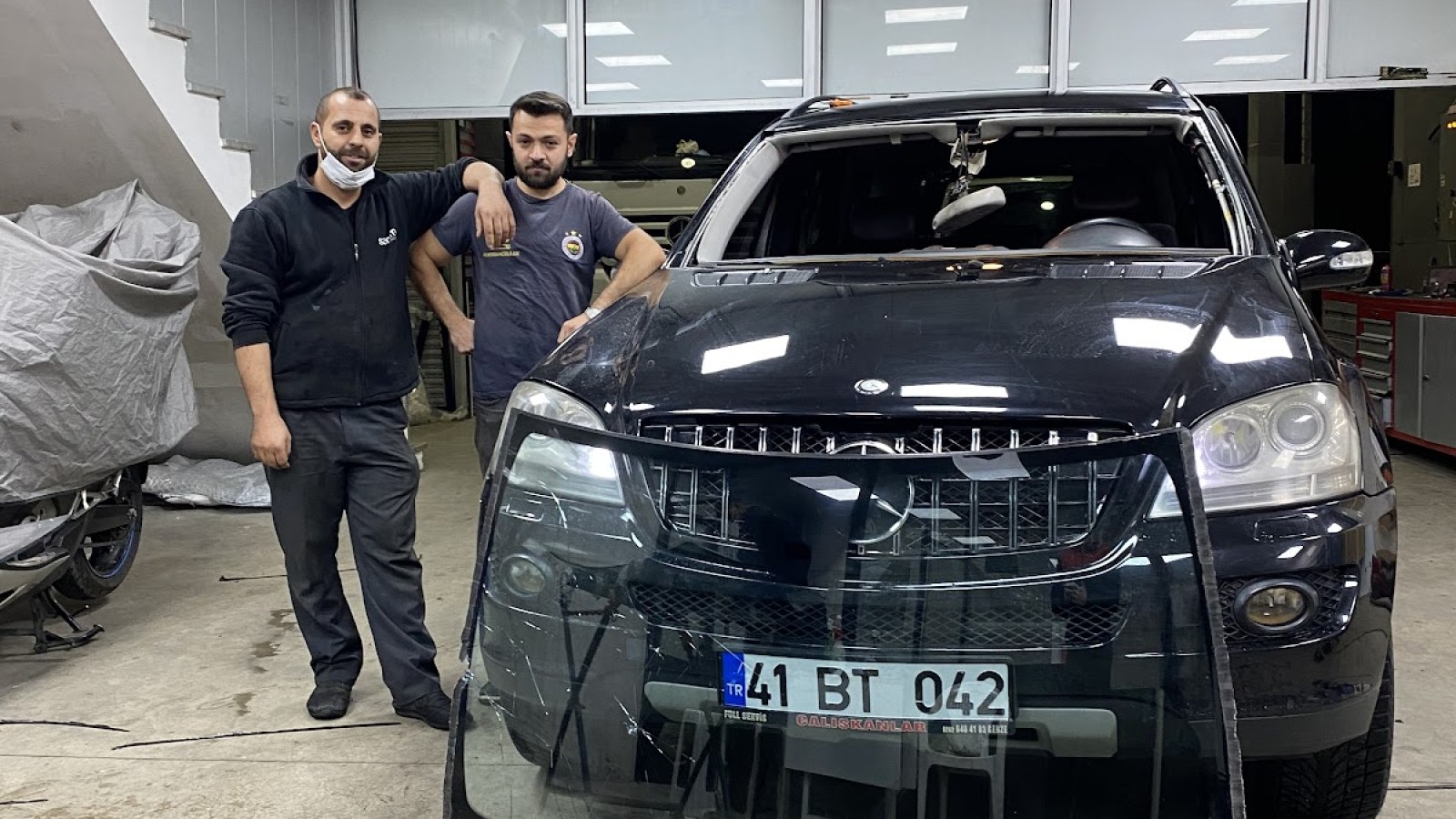 Umut Oto Cam Erciş - Ferit Şaylığ