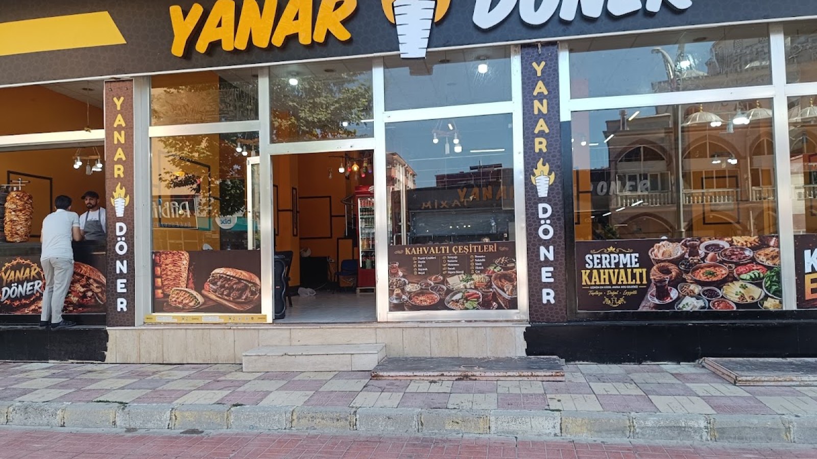 YANAR döner