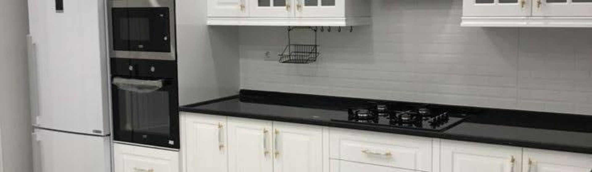 TARZ FURNITURE & DECORATION VAN