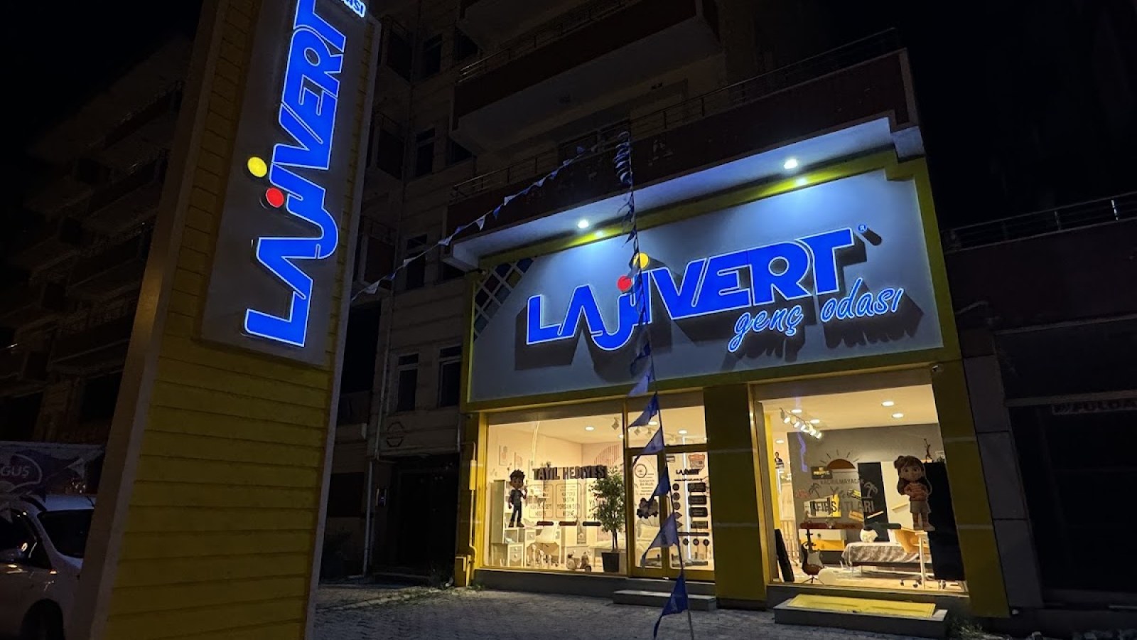 Lajivert Genç Odası Erciş
