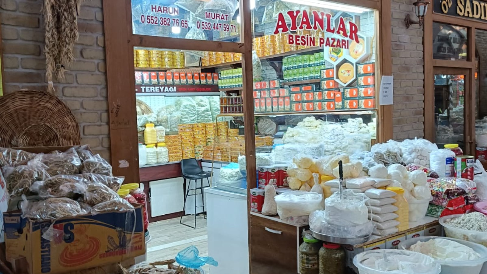AYANLAR BESİN PAZARI