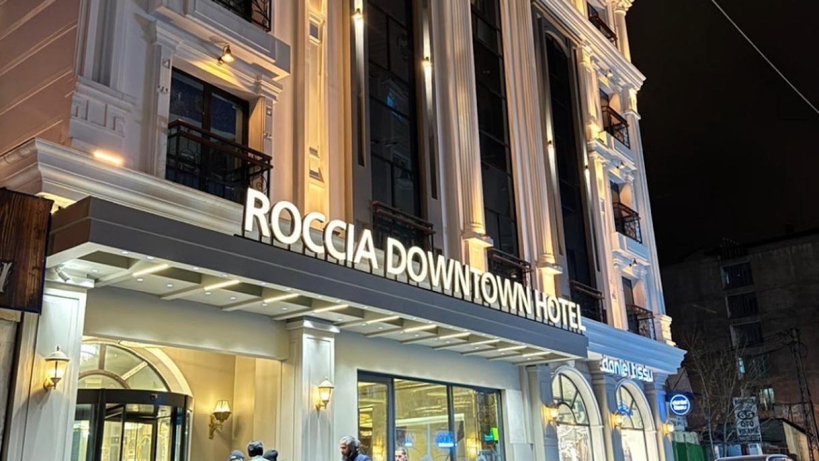 Roccia DownTown Otel Van