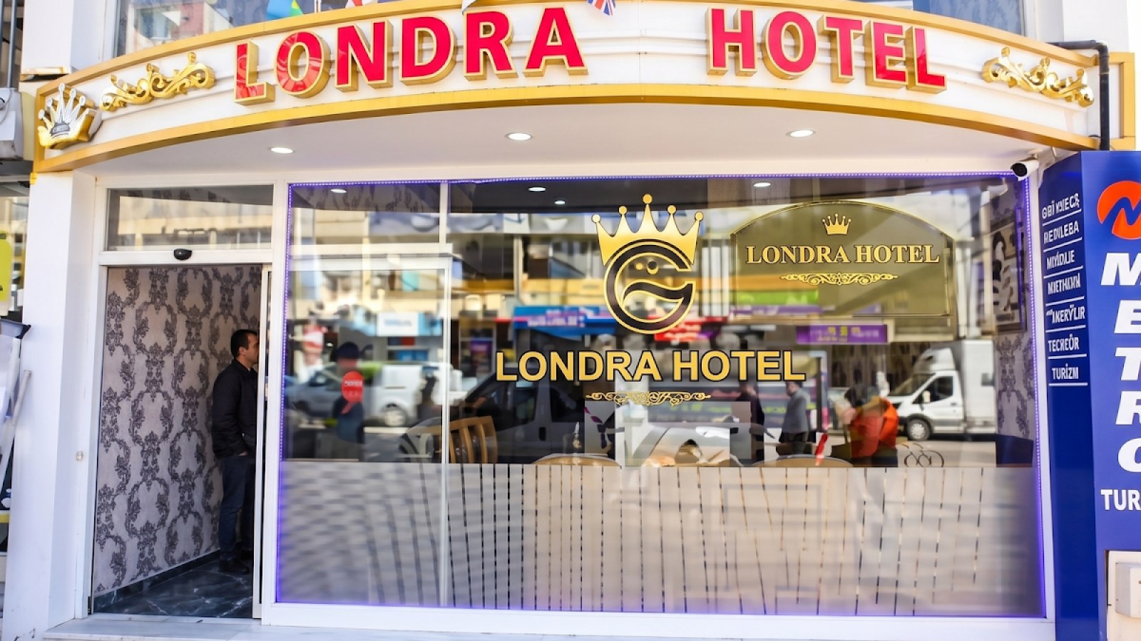 Van Londra Otel