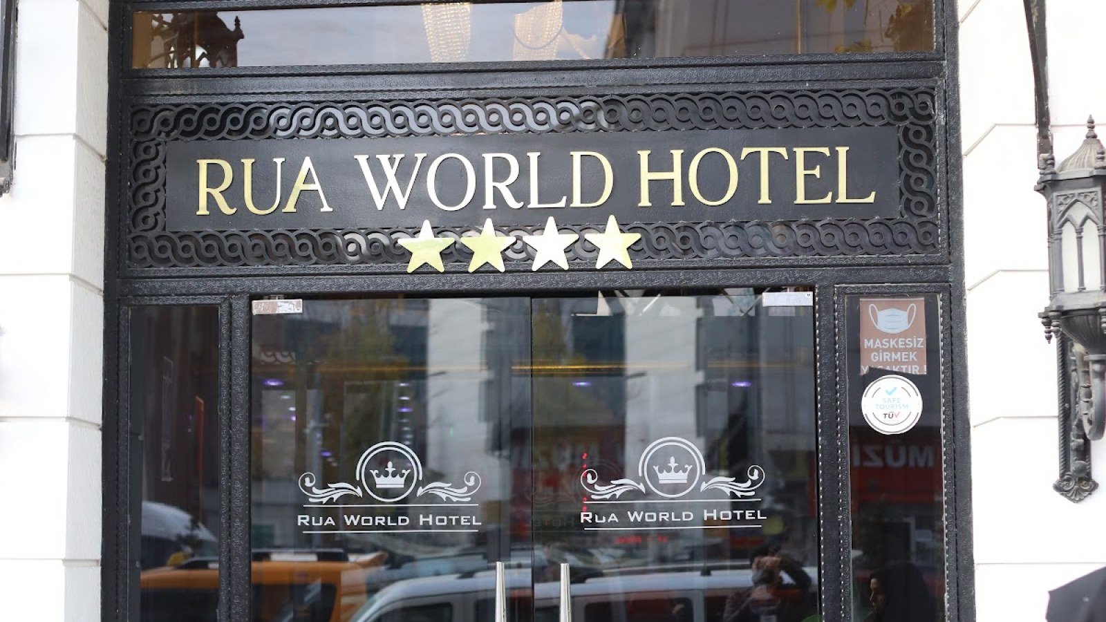 Rua World Hotel