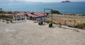 Van Orient Hotel