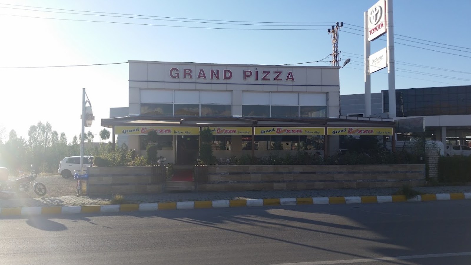 Van Grand Pizza