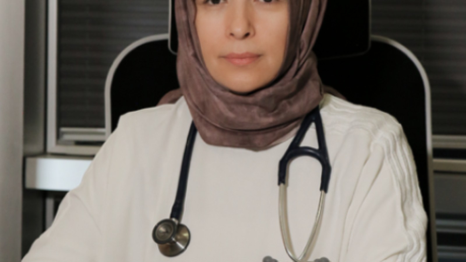 پروفسور دکتر ایسل سوننچیوغلو