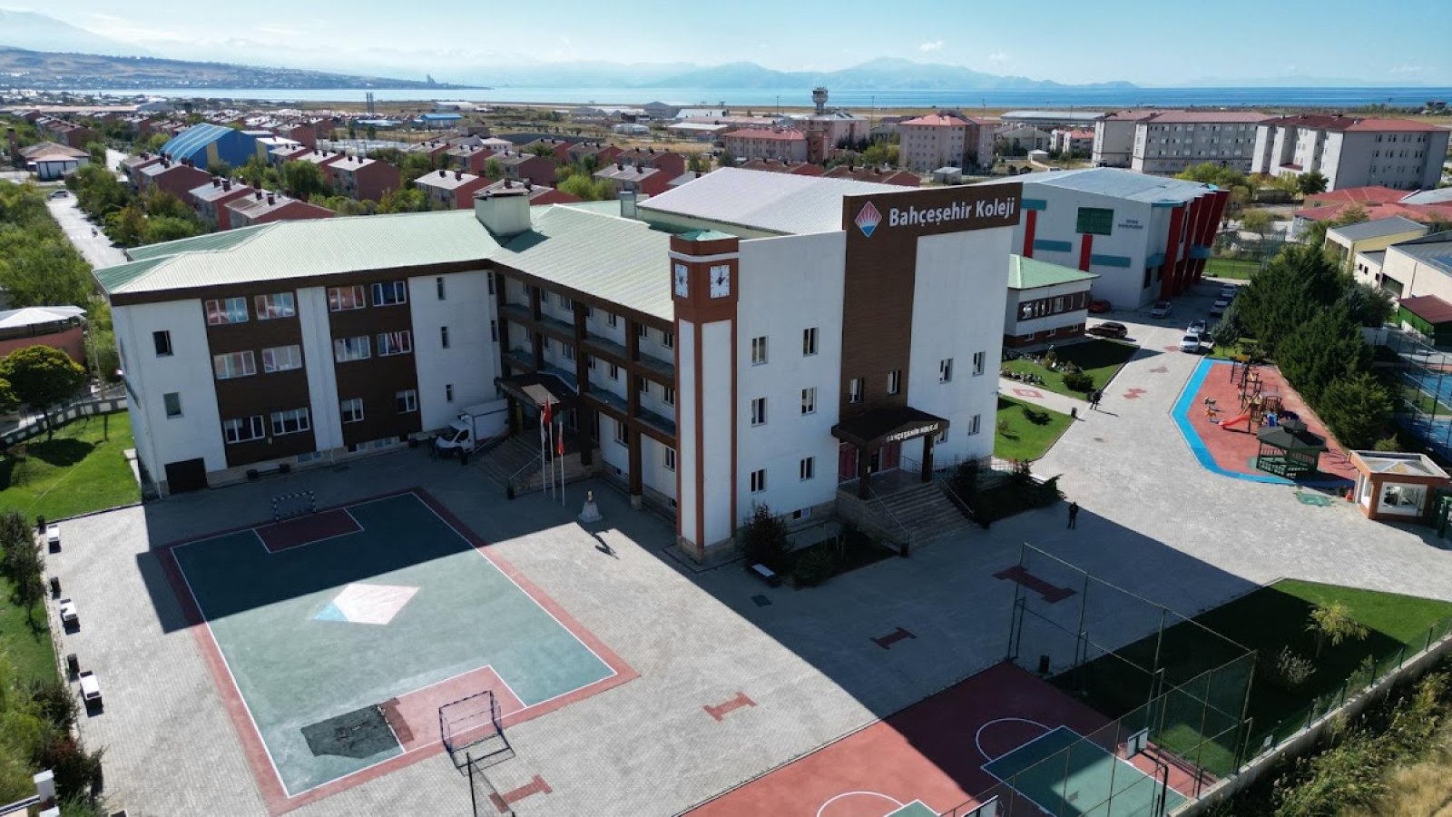 Bahçeşehir Koleji