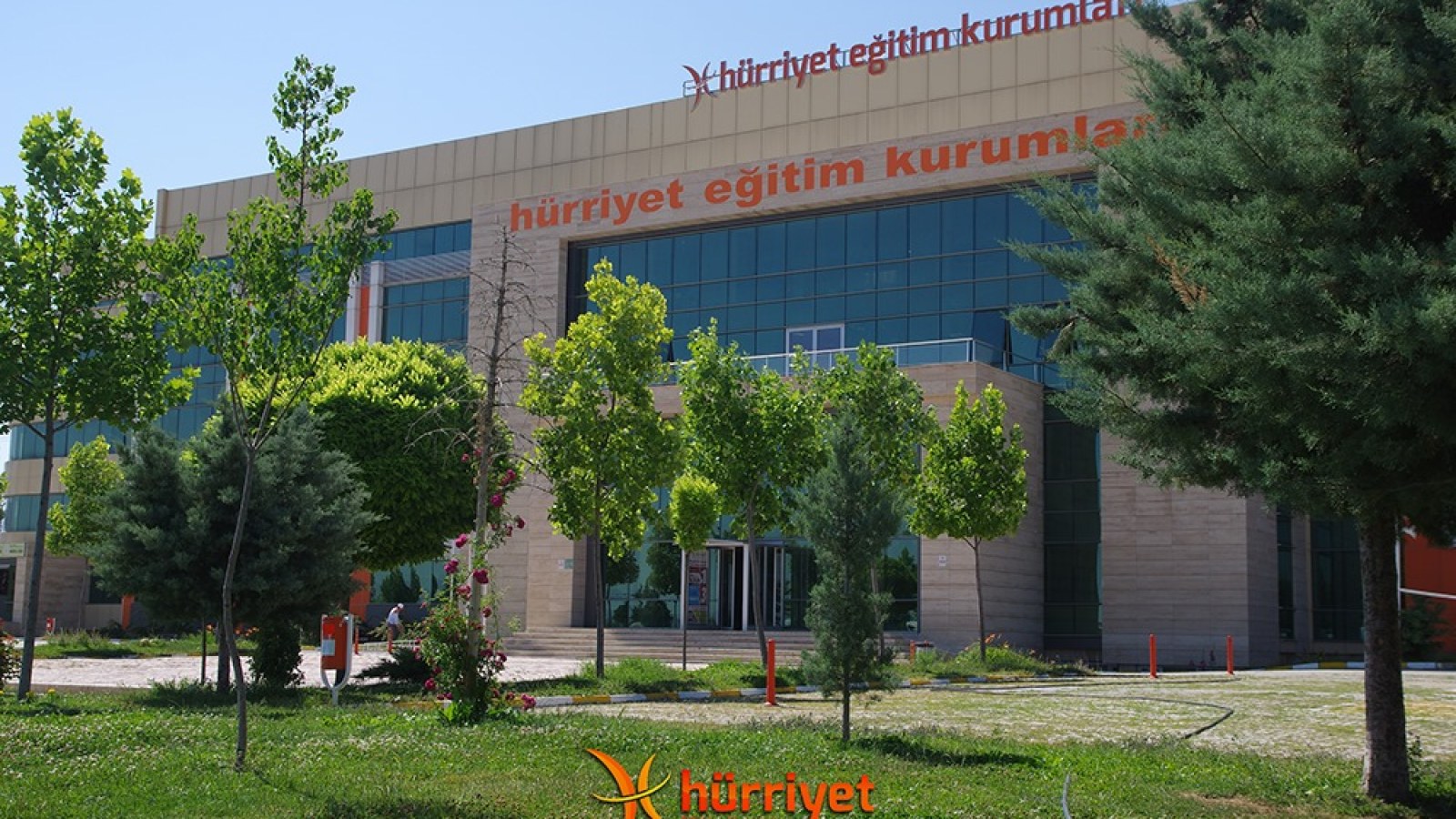 Van Hürriyet Koleji