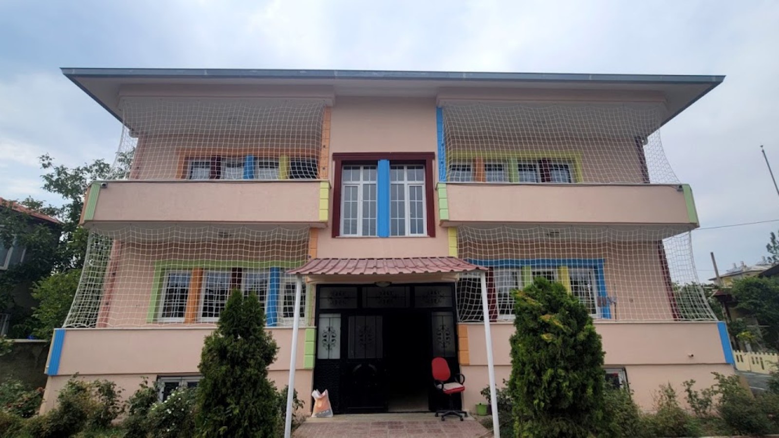 Özel Yarım Elma Kreş & Gündüz Bakımevi